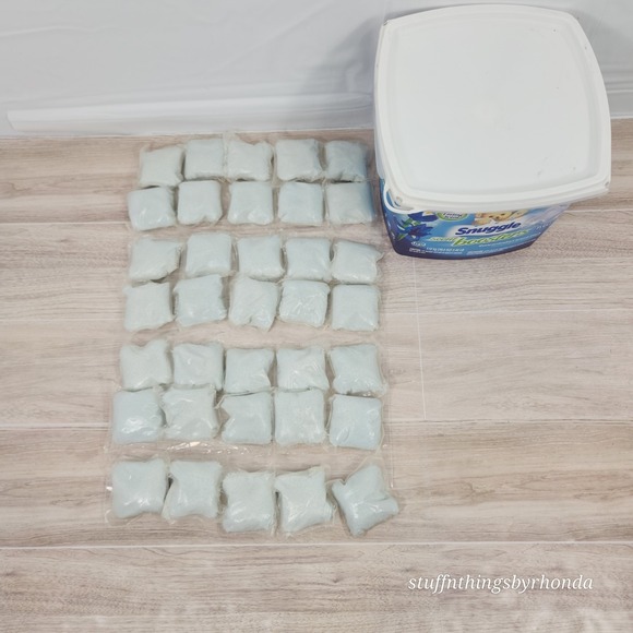35 Snuggle Scent Booster Pods ORIGINAL Blue Iris Bliss Fabris Softener Disc. '13 - Picture 7 of 7